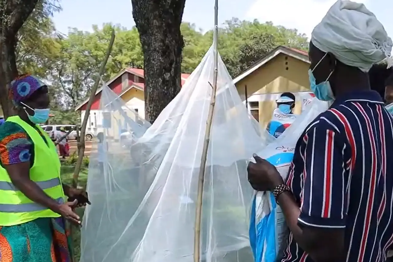 How to mount a mosquito net