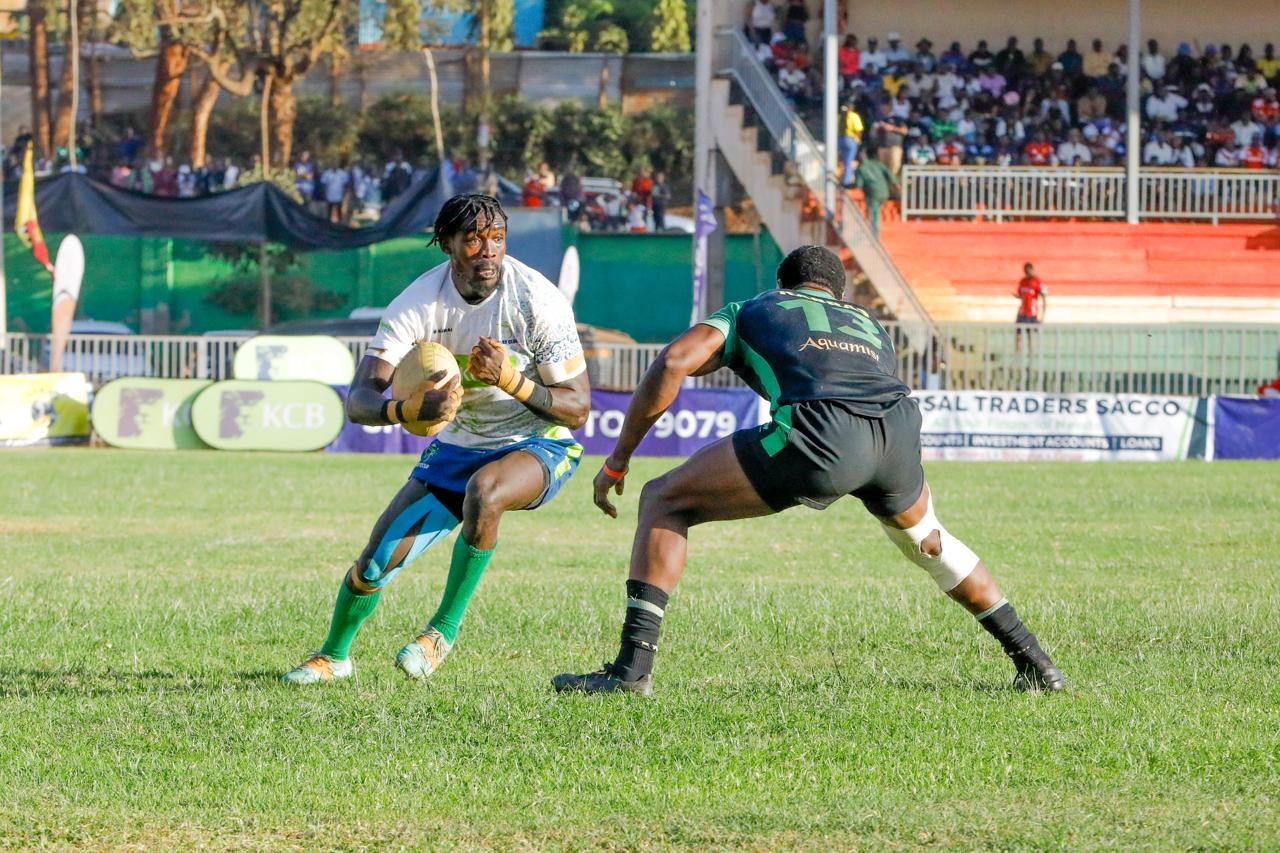 George Ooro charges towards Brian Mutua