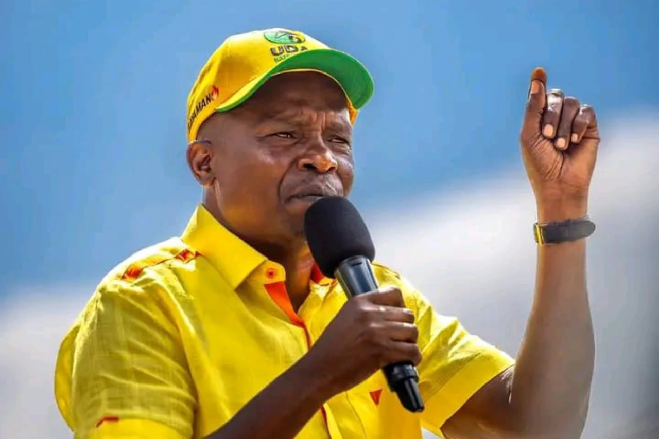 Deputy President Prof Kithure Kindiki addressing Kiambu residents at Kirigiti location