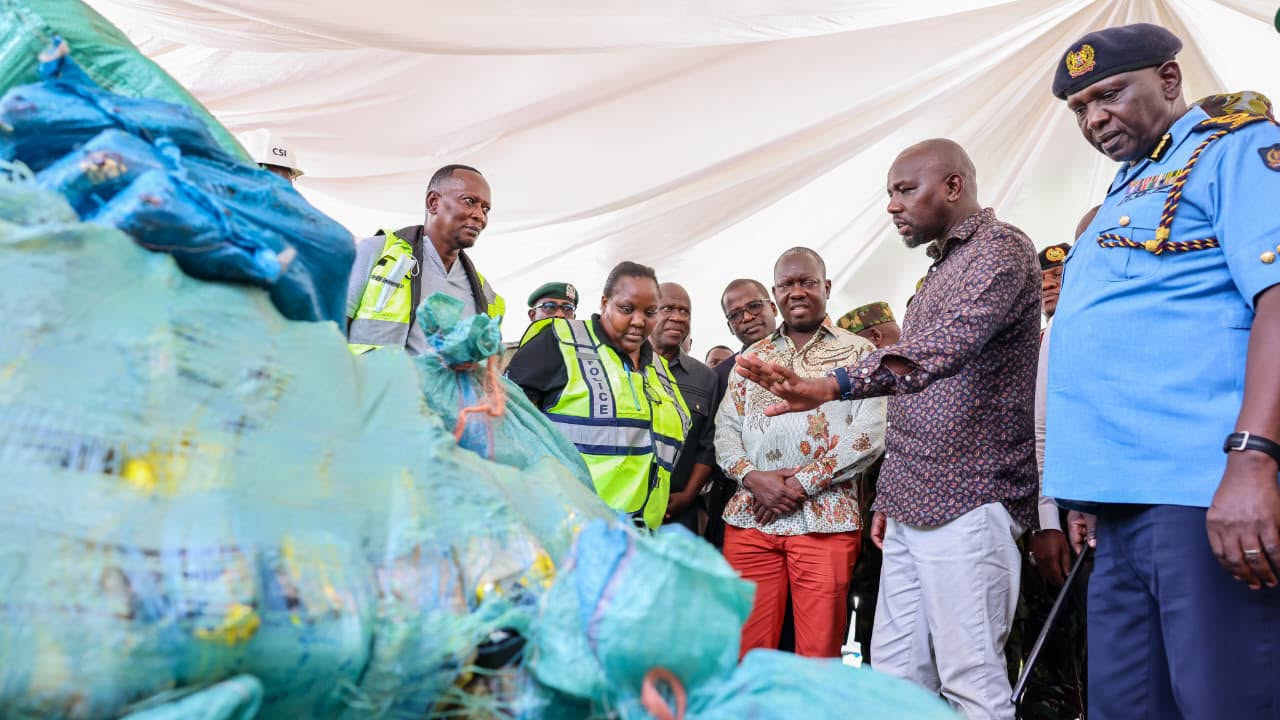 Interior and National Administration Cabinet Secretary Kipchumba Murkomen (second right) at Bamburi Cement Factory in Mombasa where he witnessed the destruction of narcotics worth KES 8.2 billion.