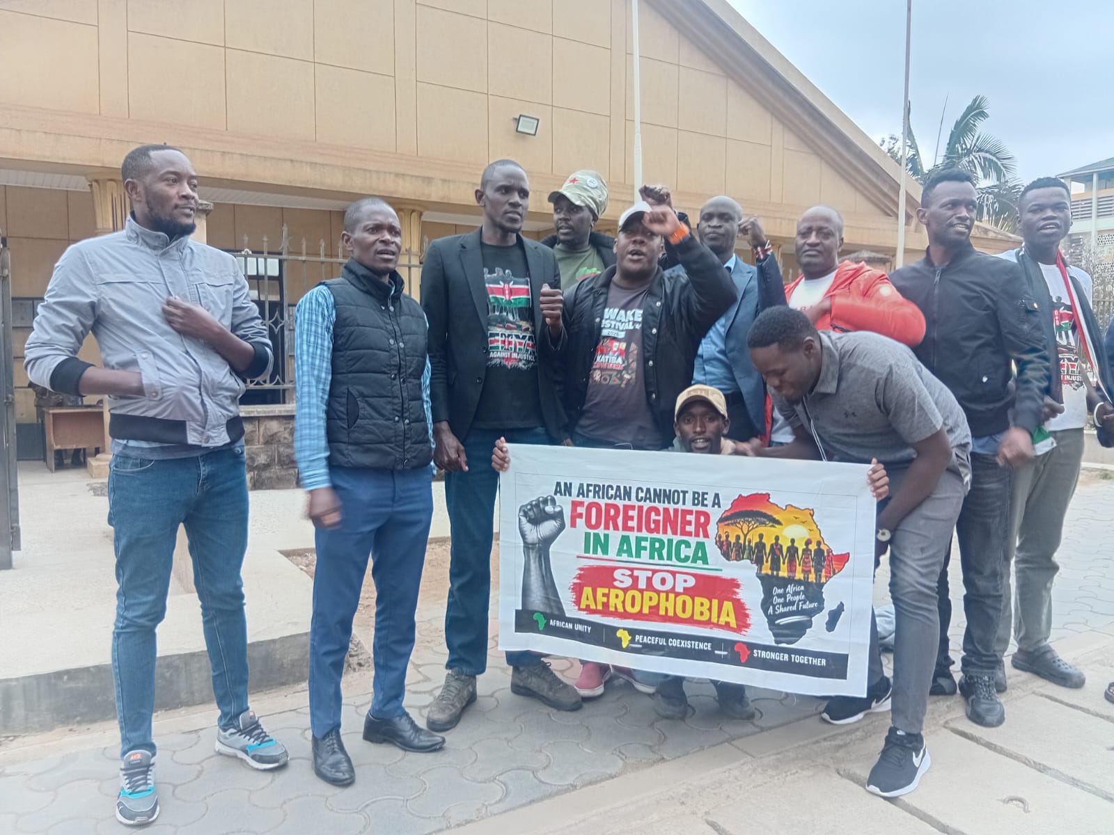 Serial activist Julius Kamau, five others freed over defective traffic obstruction charge on Aga Khan Walk